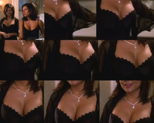 Tiffany amber thiessen boobs